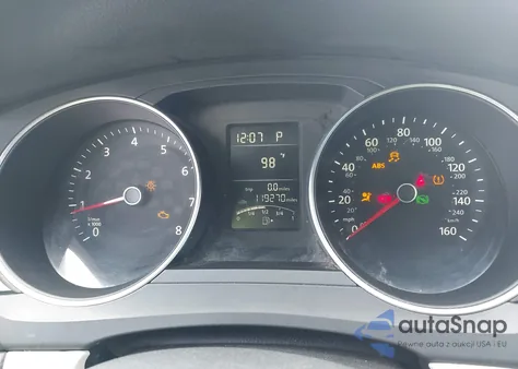 2015 Volkswagen Jetta 2.0L S z USA, uszkodzony, nr VIN 3VW2K7AJ8FM220167